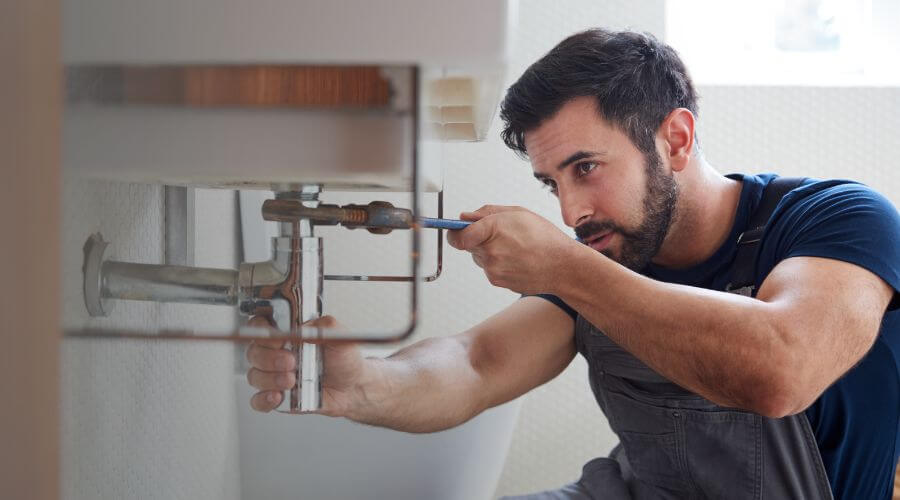 Local tankless water heater installation in Mount Ayr, IN